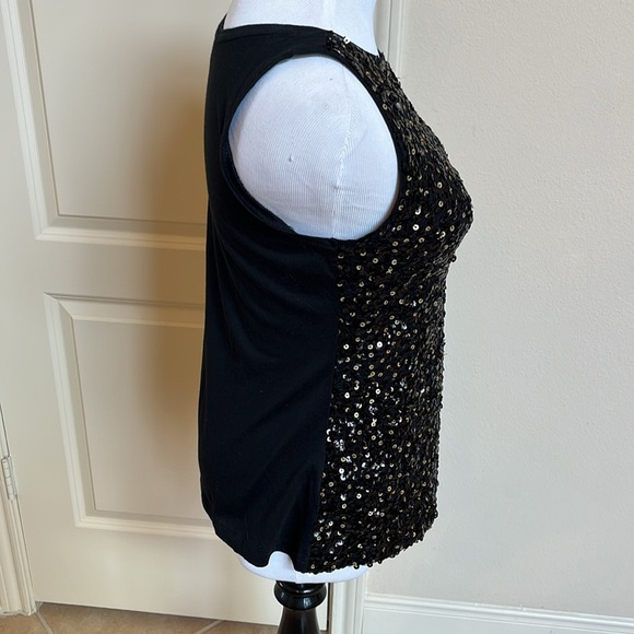 Darling sequin top. - Picture 4 of 13